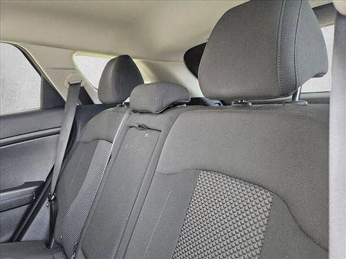 Used 2025 Kia Sportage LX image 20