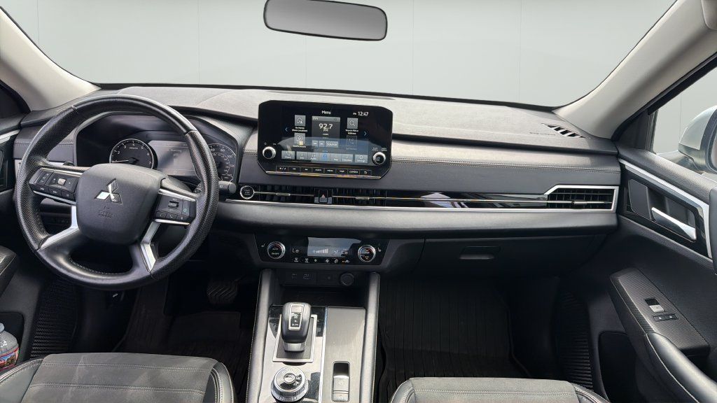 Used 2024 Mitsubishi Outlander FWD image 10