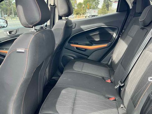 Used 2021 Ford EcoSport SE w/ SE Appearance Package image 18