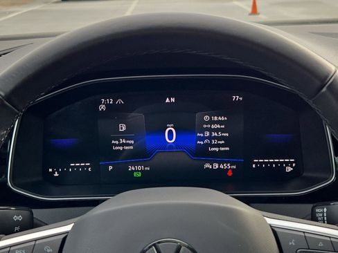 Used 2025 Volkswagen Jetta Sport image 20