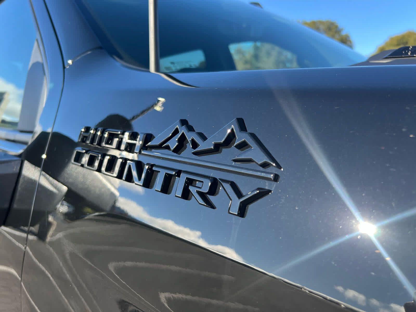 New 2026 Chevrolet Silverado 2500 High Country w/ Midnight Edition AWD/4WD image 6