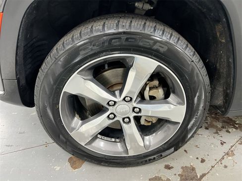 Used 2021 Jeep Grand Cherokee L Limited image 26