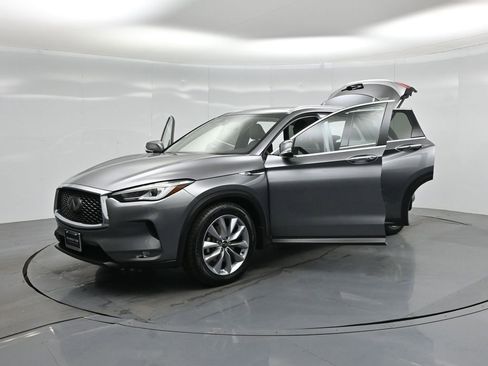 Used 2021 INFINITI QX50 Luxe w/ Cargo Package image 29