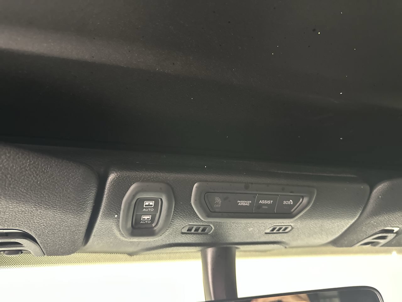Used 2022 Jeep Wrangler Unlimited Sahara w/ LED Lighting Group AWD/4WD image 10