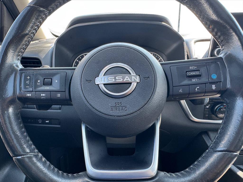 Used 2024 Nissan Rogue SV w/ SV Premium Package FWD image 18