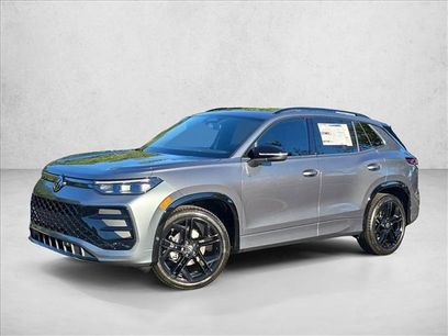 New 2025 Volkswagen Tiguan SE R-Line