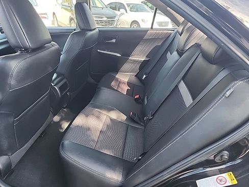 Used 2013 Toyota Camry SE image 11