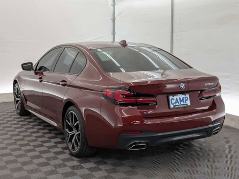 Used 2023 BMW 530e w/ M Sport Package image 4