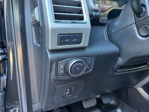 Used 2015 Ford F150 Platinum w/ Technology Package AWD/4WD image 17