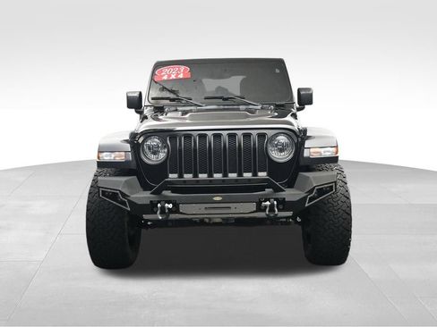 Used 2023 Jeep Wrangler Unlimited Rubicon w/ Cold Weather Group AWD/4WD image 8