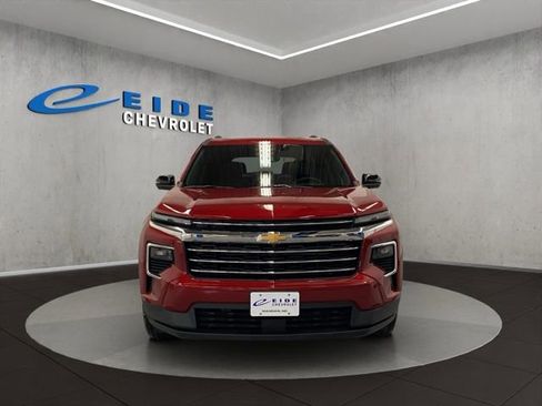 New 2026 Chevrolet Traverse LT w/ Driver Confidence Package AWD/4WD image 9