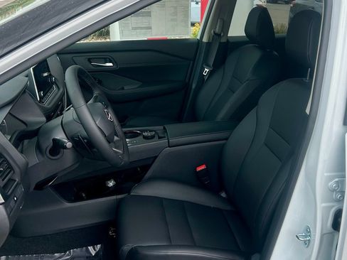 New 2026 Nissan Rogue Dark Armor AWD/4WD image 8