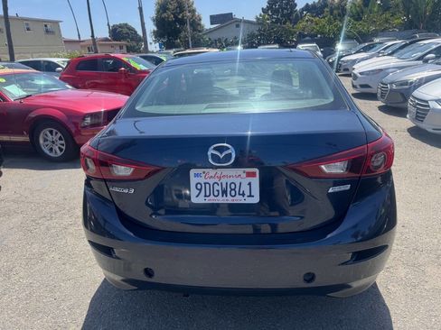 Used 2017 MAZDA MAZDA3 Sport image 6
