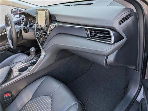 Used 2024 Toyota Camry SE image 22