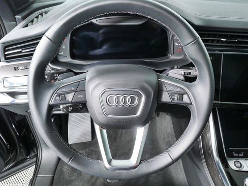 Used 2025 Audi Q7 3.0T Prestige AWD/4WD image 8