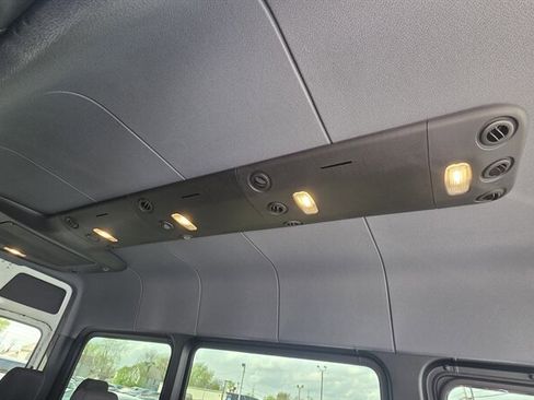 Used 2025 Mercedes-Benz Sprinter 2500 image 27