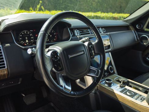 Used 2018 Land Rover Range Rover Supercharged AWD/4WD image 17