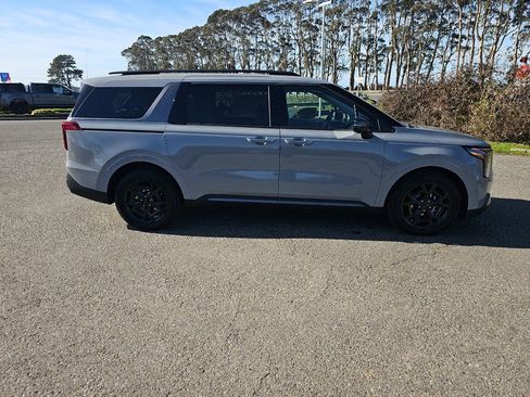New 2026 Kia Carnival SX image 6