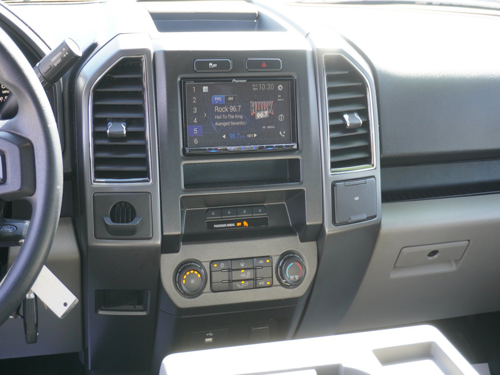 Used 2017 Ford F150 XLT RWD image 19