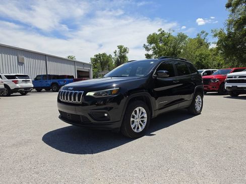 Used 2022 Jeep Cherokee Latitude Lux AWD/4WD image 2