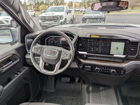 New 2026 GMC Sierra 1500 SLE w/ X31 Off-Road Package image 9