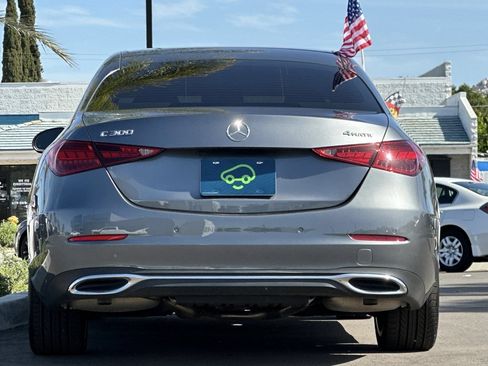 Used 2025 Mercedes-Benz C 300 4MATIC Sedan image 5