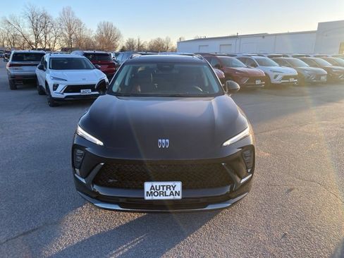 New 2025 Buick Envision Sport Touring image 9