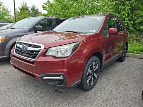 Used 2017 Subaru Forester 2.5i Premium w/ All-Weather Package AWD/4WD image 3