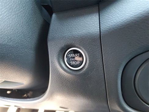 Certified 2024 Nissan Frontier SV w/ SV Convenience Package image 24