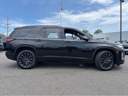 Used 2023 Chevrolet Traverse RS AWD/4WD image 5