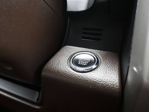 Used 2019 Ford F150 King Ranch w/ Equipment Group 601A Luxury AWD/4WD image 28