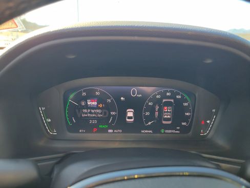 Used 2024 Honda Accord Touring image 14