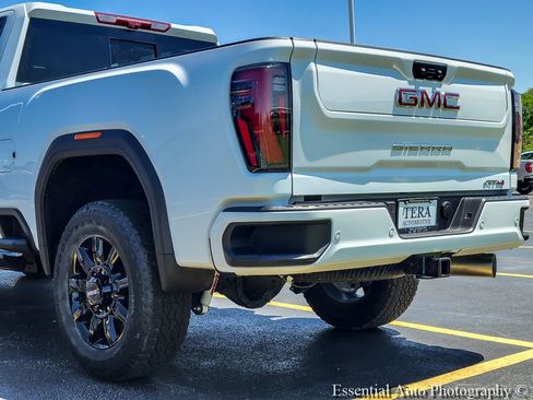 New 2026 GMC Sierra 2500 AT4 w/ AT4 Premium Plus Package AWD/4WD image 6