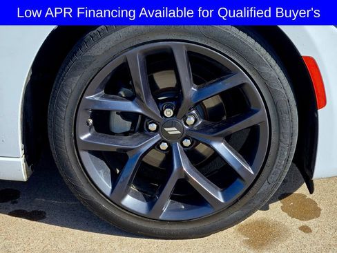 Used 2023 Dodge Charger SXT w/ Blacktop Package image 8