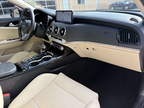 Used 2023 Kia Stinger GT-Line w/ Sun & Sound Package RWD image 28
