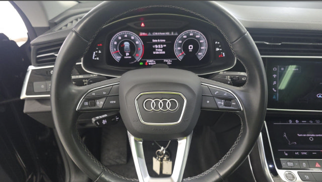 Used 2023 Audi Q8 Premium w/ Convenience Package AWD/4WD image 9