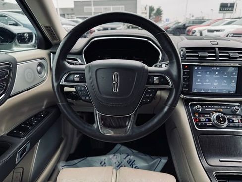 Used 2020 Lincoln Continental Reserve w/ Luxury Package AWD/4WD image 28