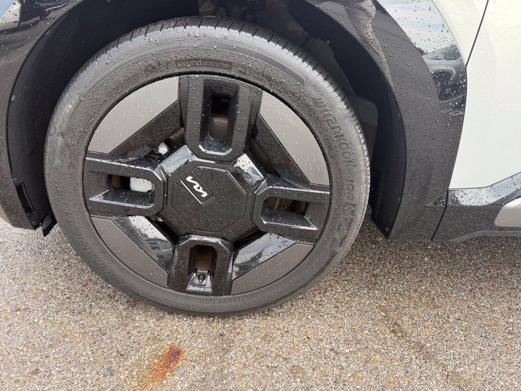 Used 2024 Kia EV9 GT-Line AWD/4WD image 5