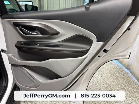 Used 2019 GMC Terrain SLT w/ Preferred Package AWD/4WD image 22
