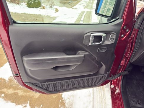 Used 2021 Jeep Wrangler Unlimited Sport image 11