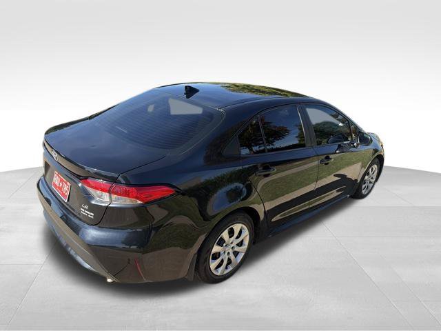 Used 2020 Toyota Corolla LE FWD image 3