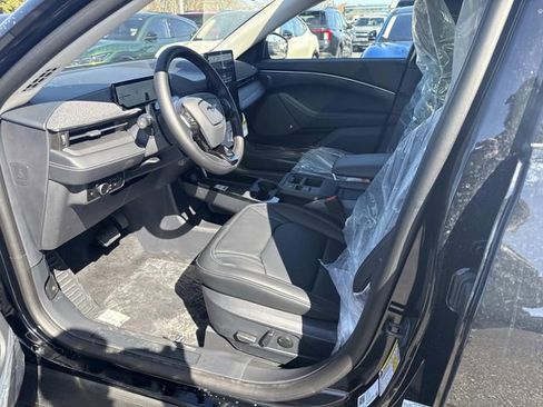 New 2026 Ford Mustang Mach-E Premium image 9