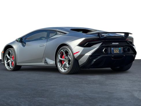 Used 2024 Lamborghini Huracan Tecnica RWD image 12