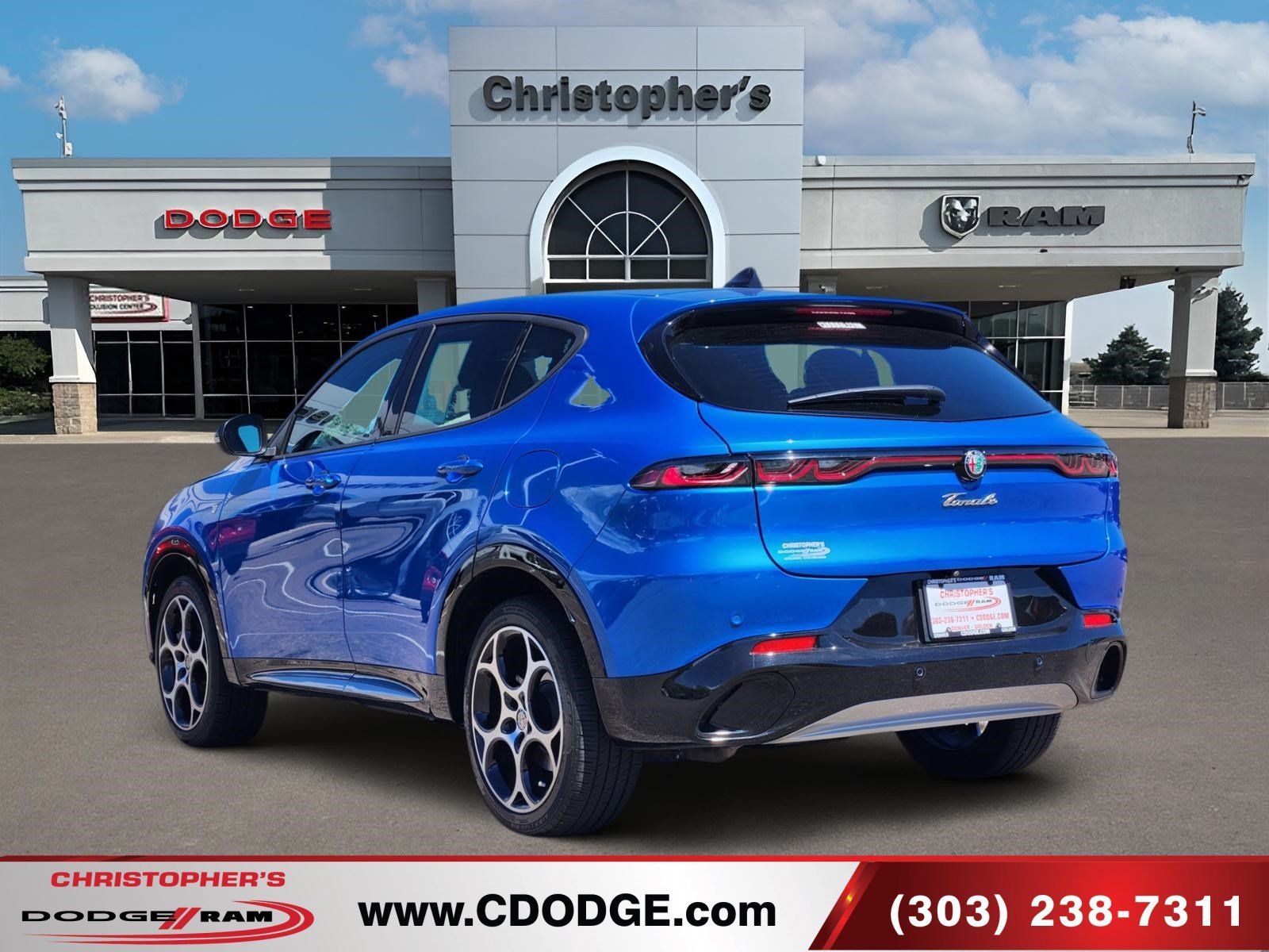 Used 2024 Alfa Romeo Tonale Ti w/ Premium Interior Package AWD/4WD image 5