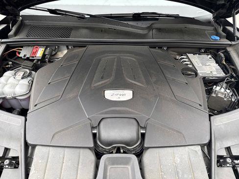 Used 2022 Porsche Cayenne S Platinum image 42