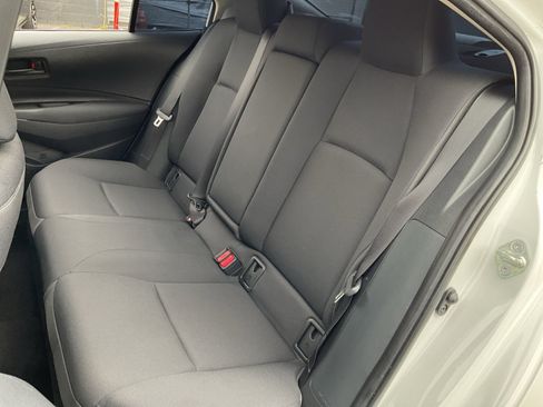 Used 2025 Toyota Corolla LE w/ LE Premium Package FWD image 17