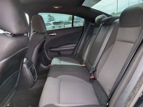 Used 2015 Dodge Charger SE w/ Sport Appearance Group RWD image 29