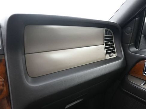 Used 2013 Lincoln Navigator 4WD w/ HD Trailer Tow Pkg image 27