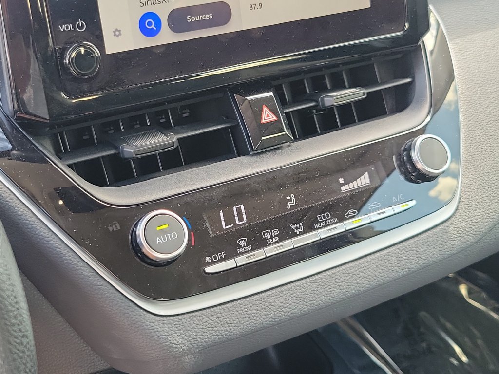 Used 2026 Toyota Corolla LE FWD image 26