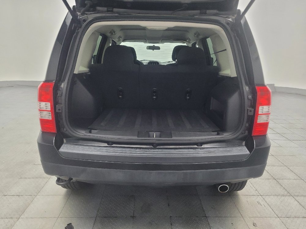 Used 2014 Jeep Patriot Latitude AWD/4WD image 29